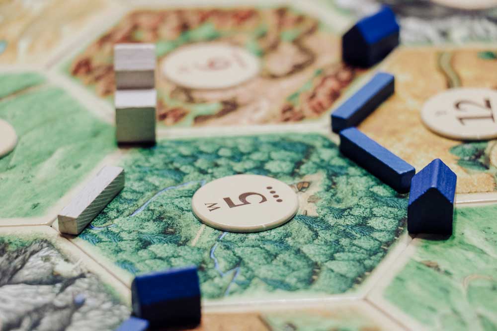 Le jeu du dimanche, Dominion