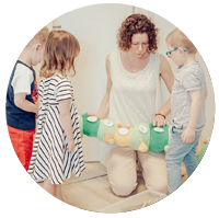 Enfants fêtant un anniversaire à la Ludo'sphère